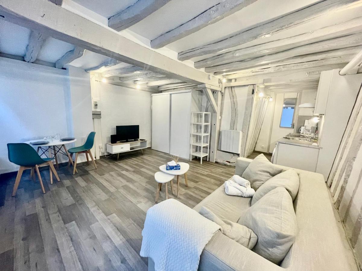 Petit Pres Du Centre - 186 Apartment